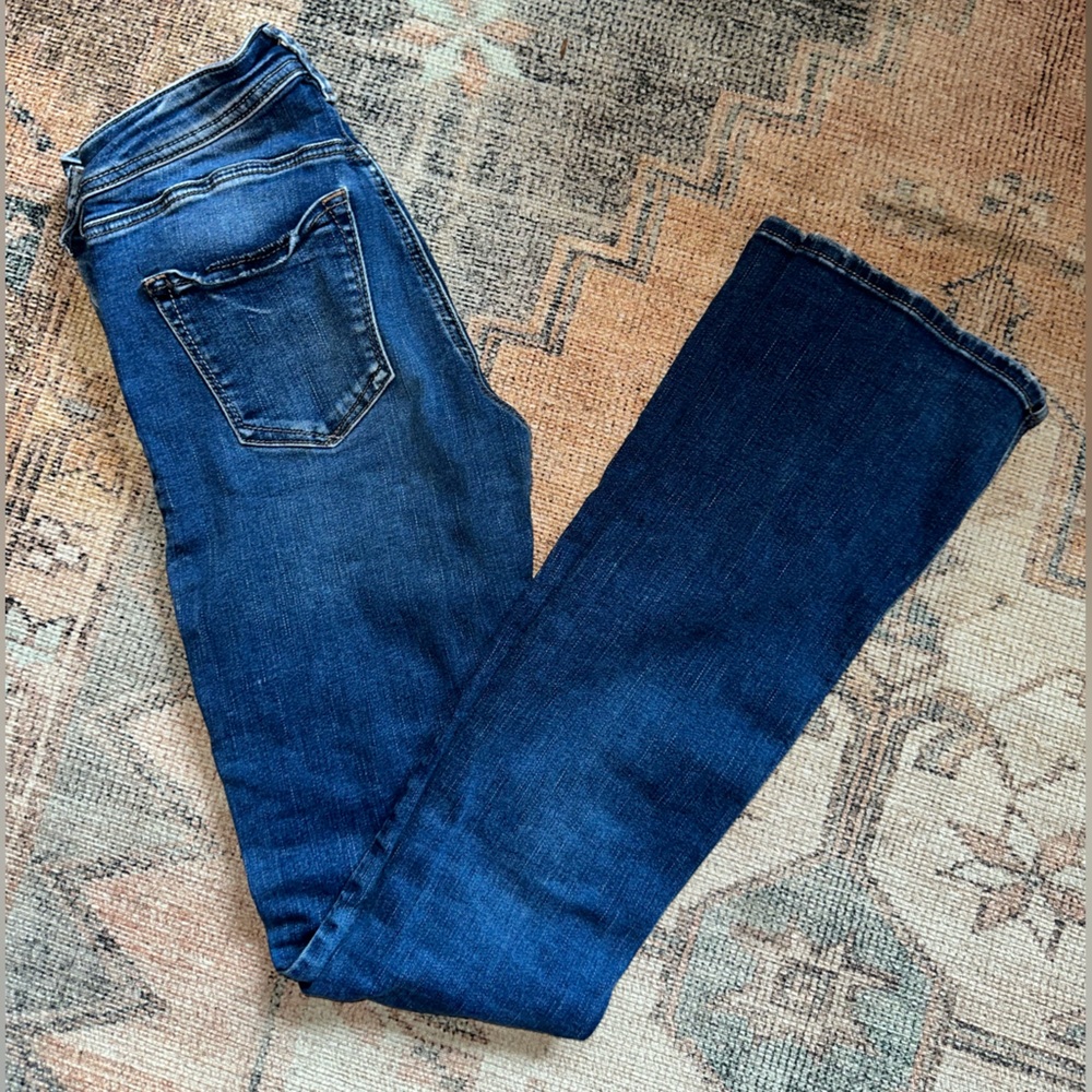 25W/35L Silver Slim Boot Cut WMNS Jeans
